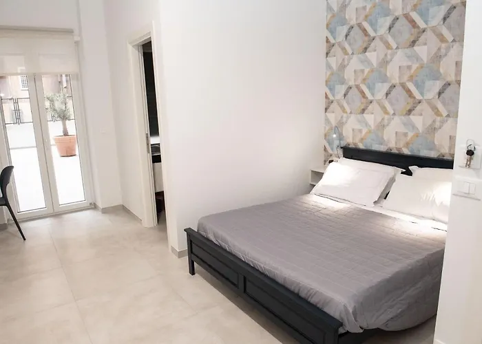 @urhome - Luxury 4* ローマ